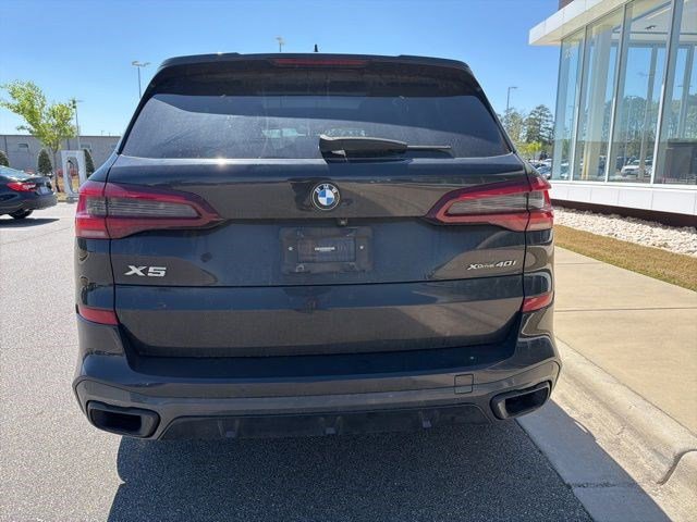 Used 2022 BMW X5 xDrive40i w/ M Sport Package image 4