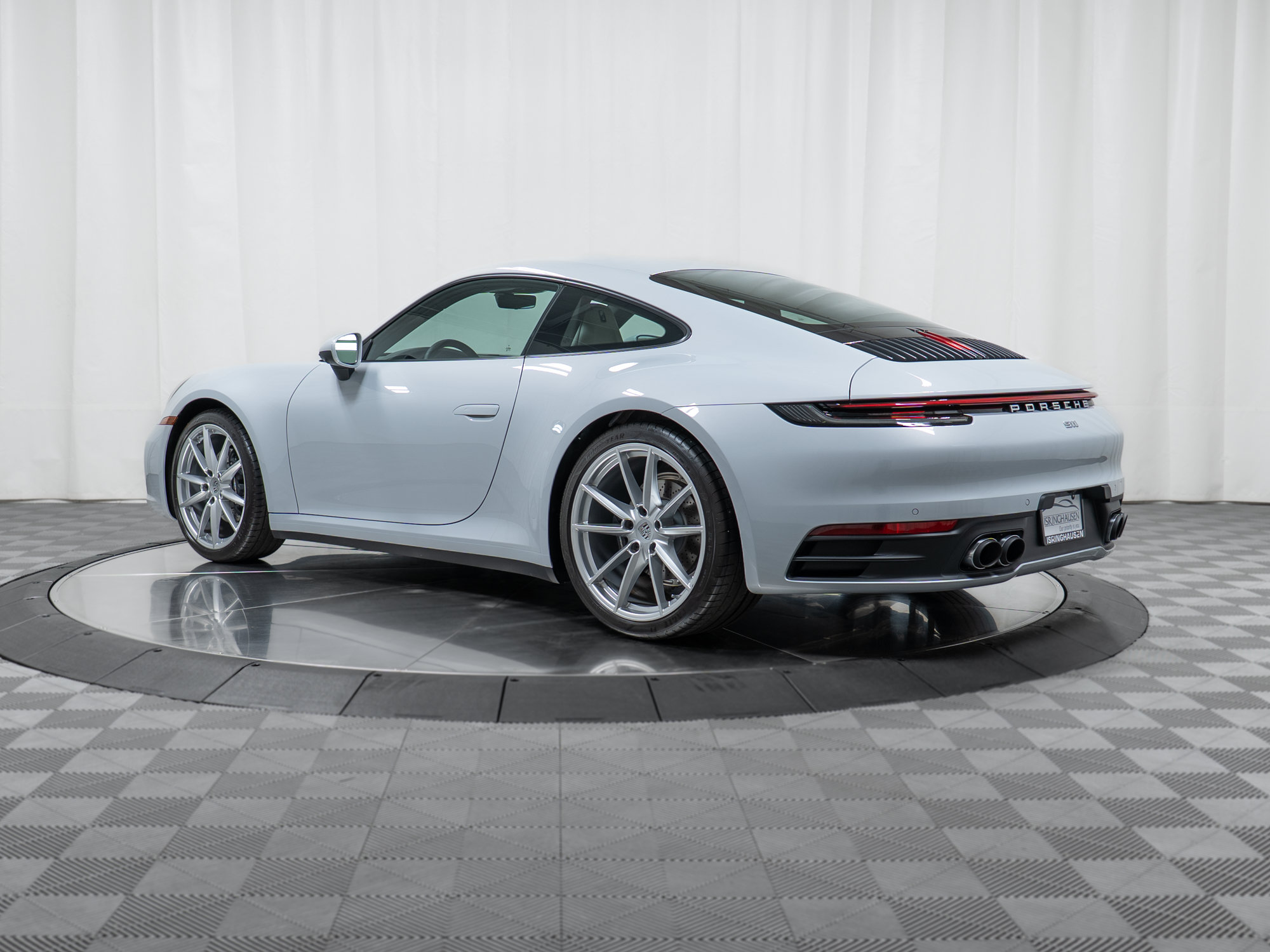 Certified 2024 Porsche 911 Carrera RWD image 3