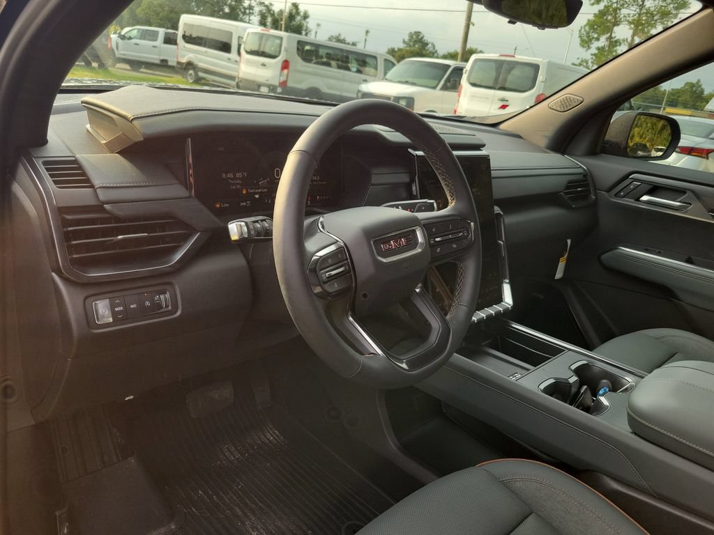Used 2026 GMC Acadia AT4 w/ Luxury Package AWD/4WD image 25