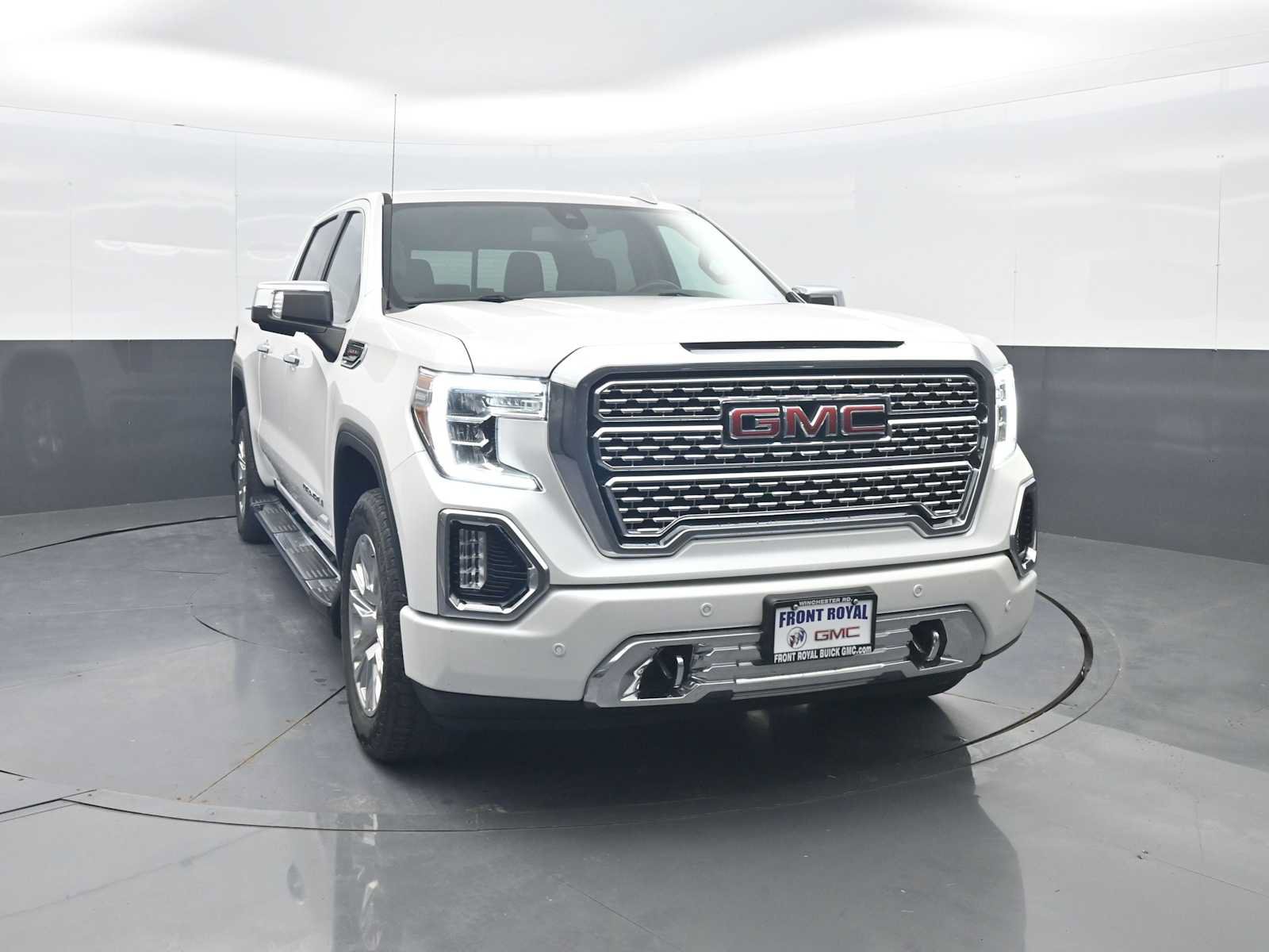 Used 2021 GMC Sierra 1500 Denali w/ Driver Alert Package II AWD/4WD image 2