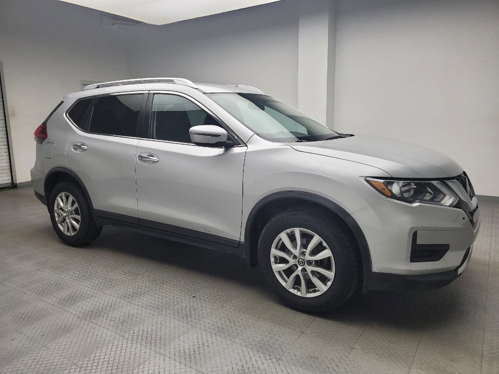 Used 2018 Nissan Rogue SV image 11