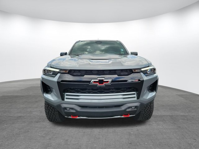 Used 2024 Chevrolet Colorado ZR2 w/ Safety Package AWD/4WD image 2