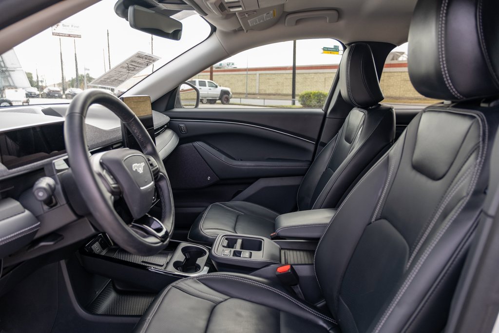 Used 2025 Ford Mustang Mach-E Premium image 14