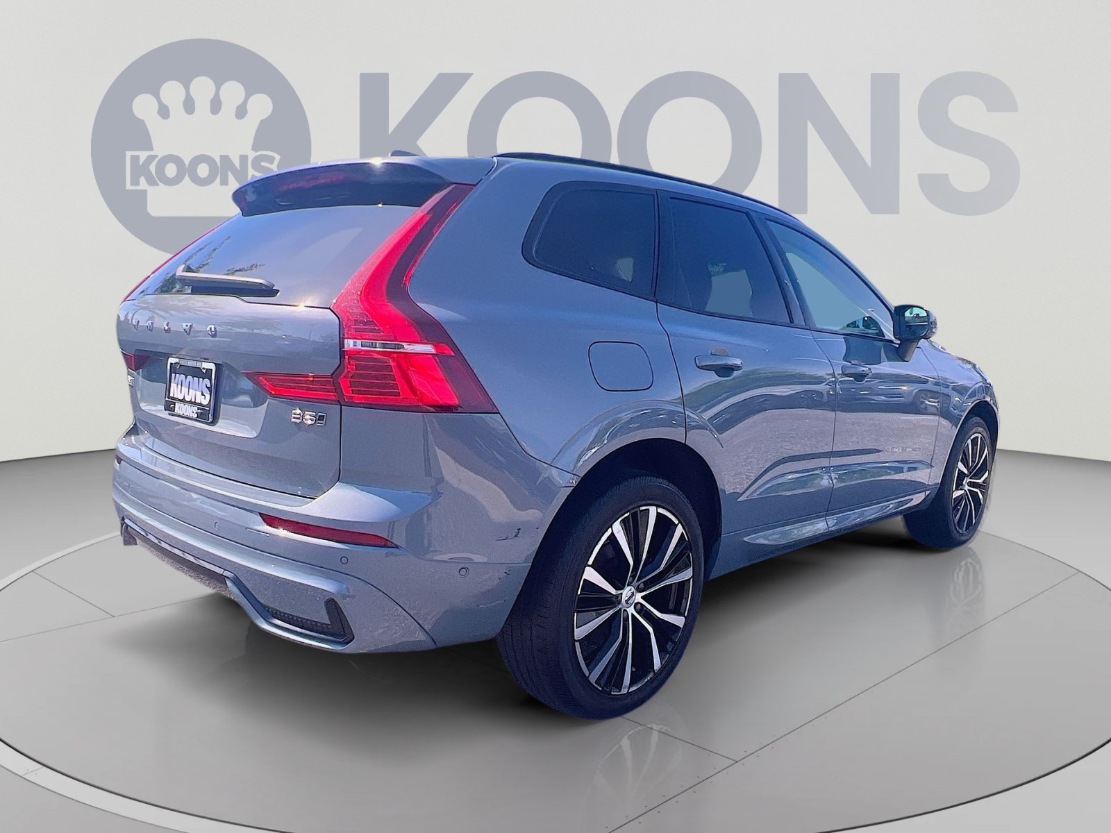 Certified 2023 Volvo XC60 B5 Plus w/ Climate Package AWD/4WD image 7