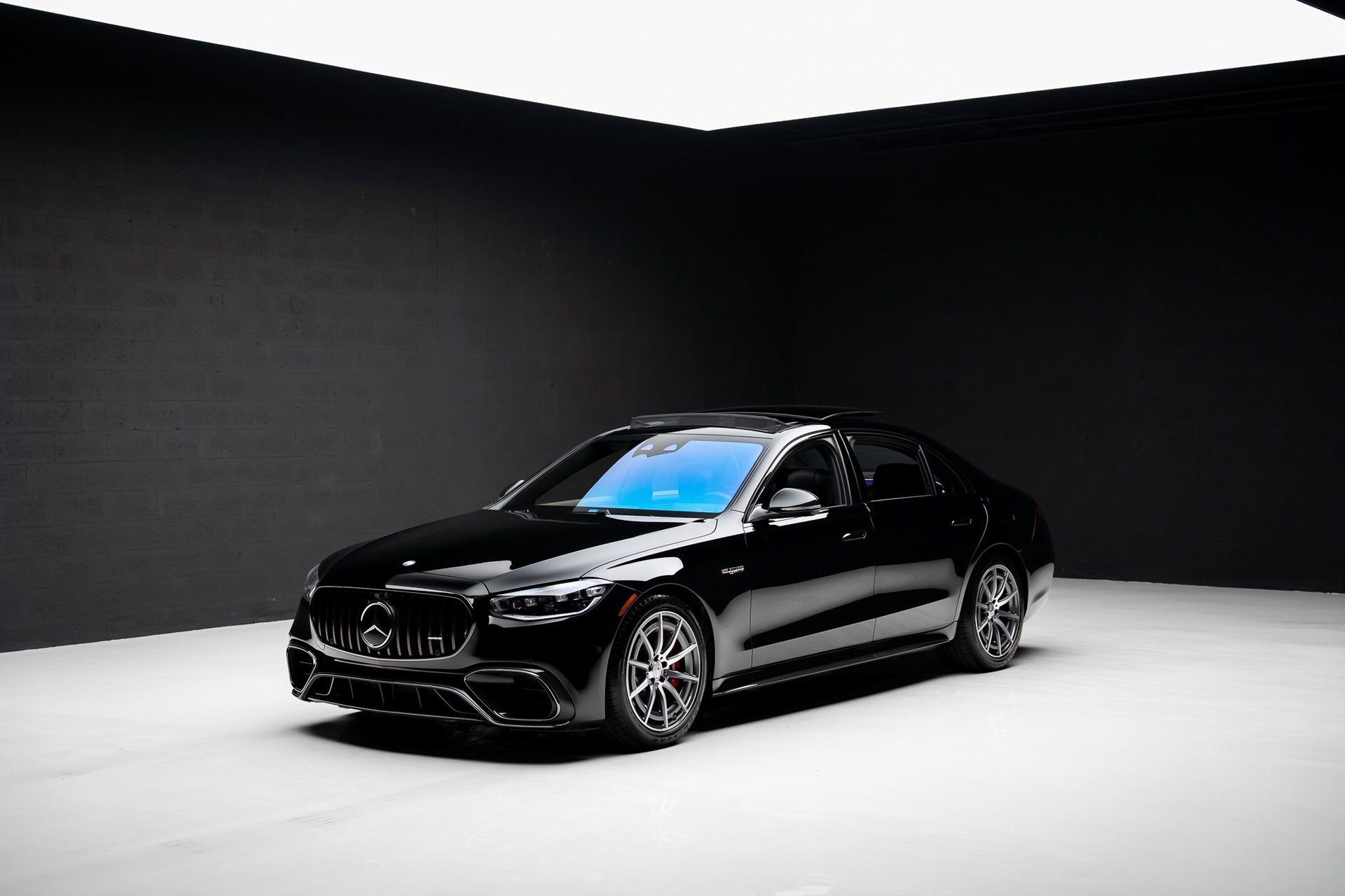 Used 2025 Mercedes-Benz S 63 AMG S image 4