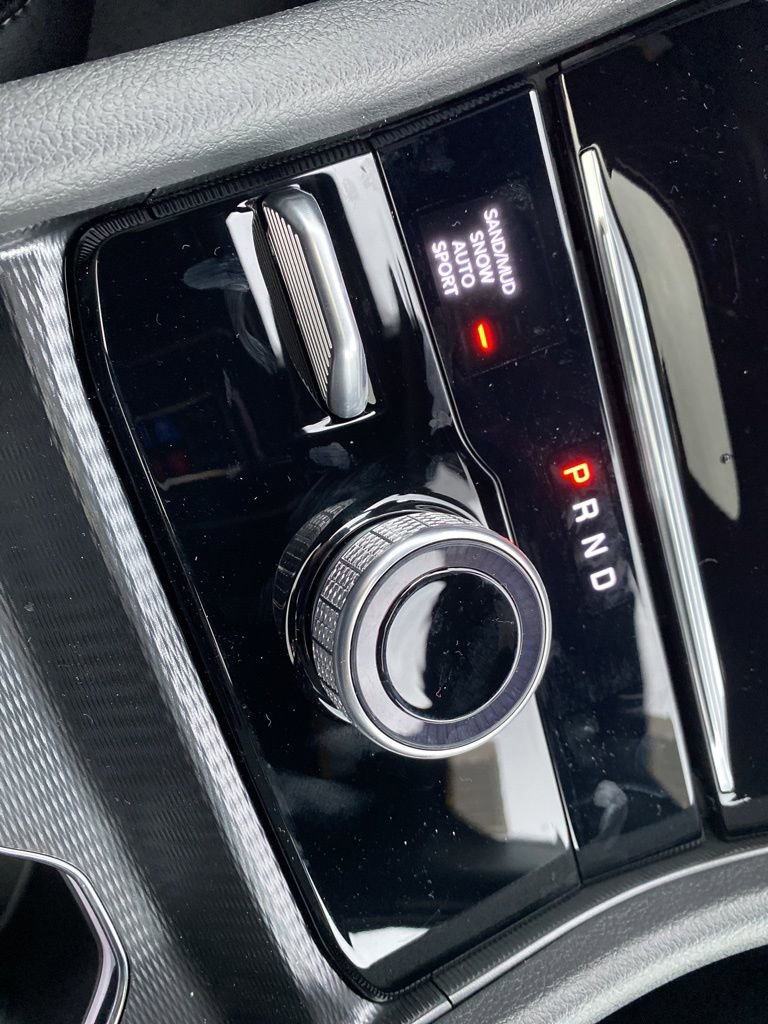 New 2025 Jeep Grand Cherokee L Limited w/ Black Appearance Package image 36