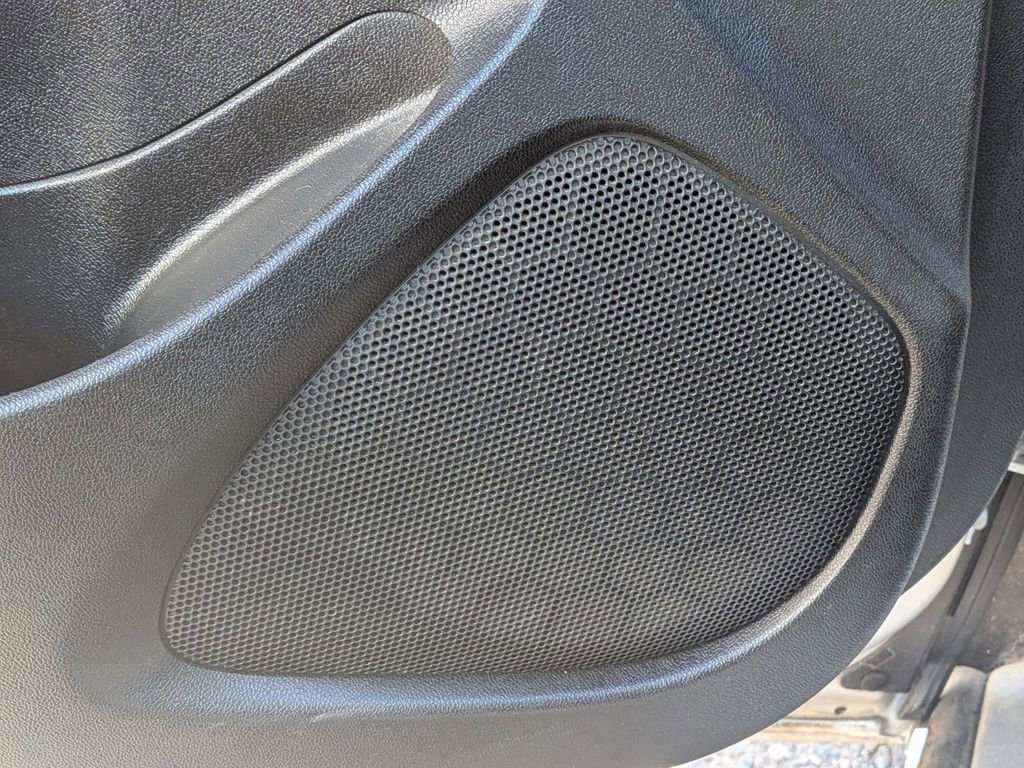 Used 2020 Chevrolet Malibu LT image 28