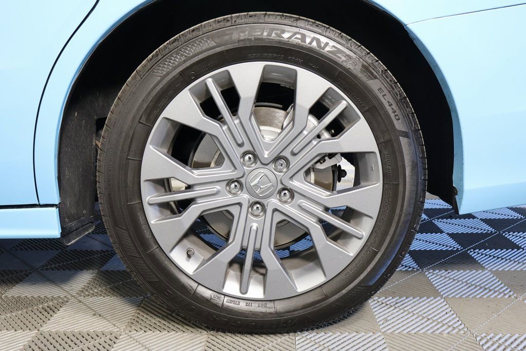 Used 2025 Honda Odyssey Touring image 17