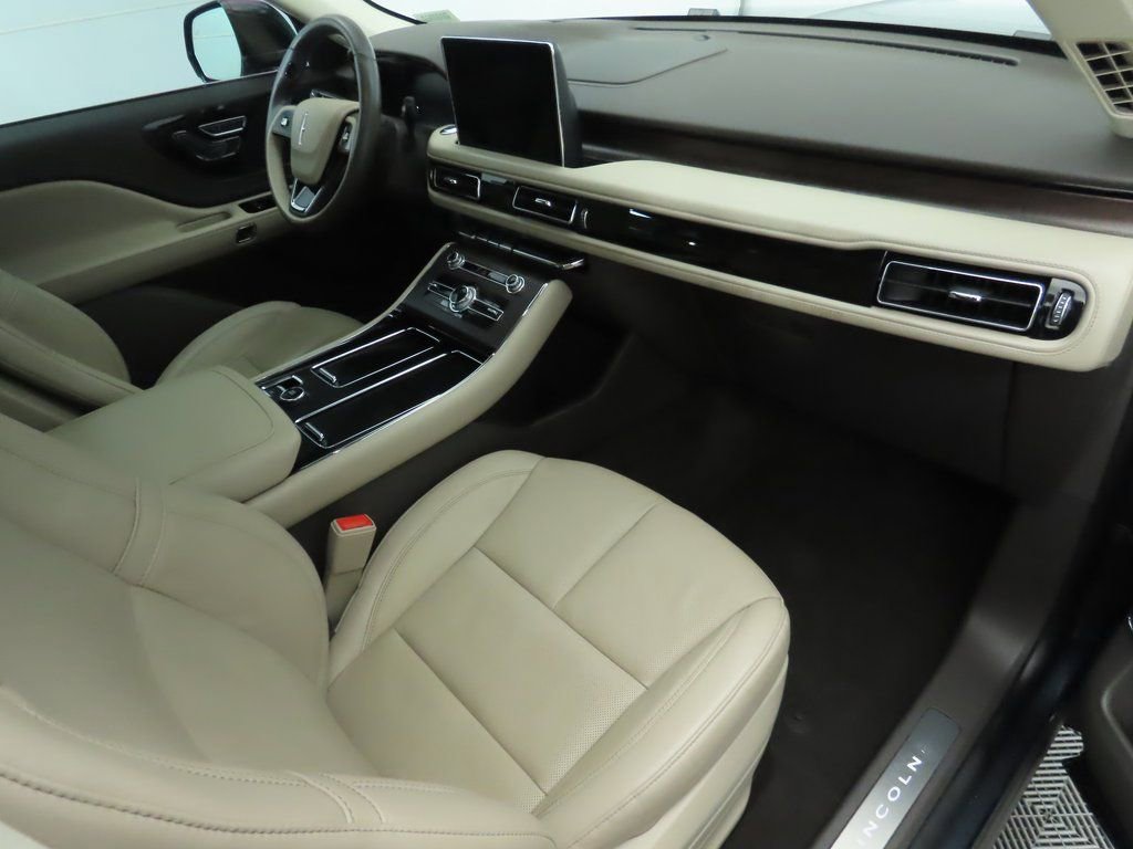 Used 2022 Lincoln Aviator Reserve w/ Equipment Group 201A image 18