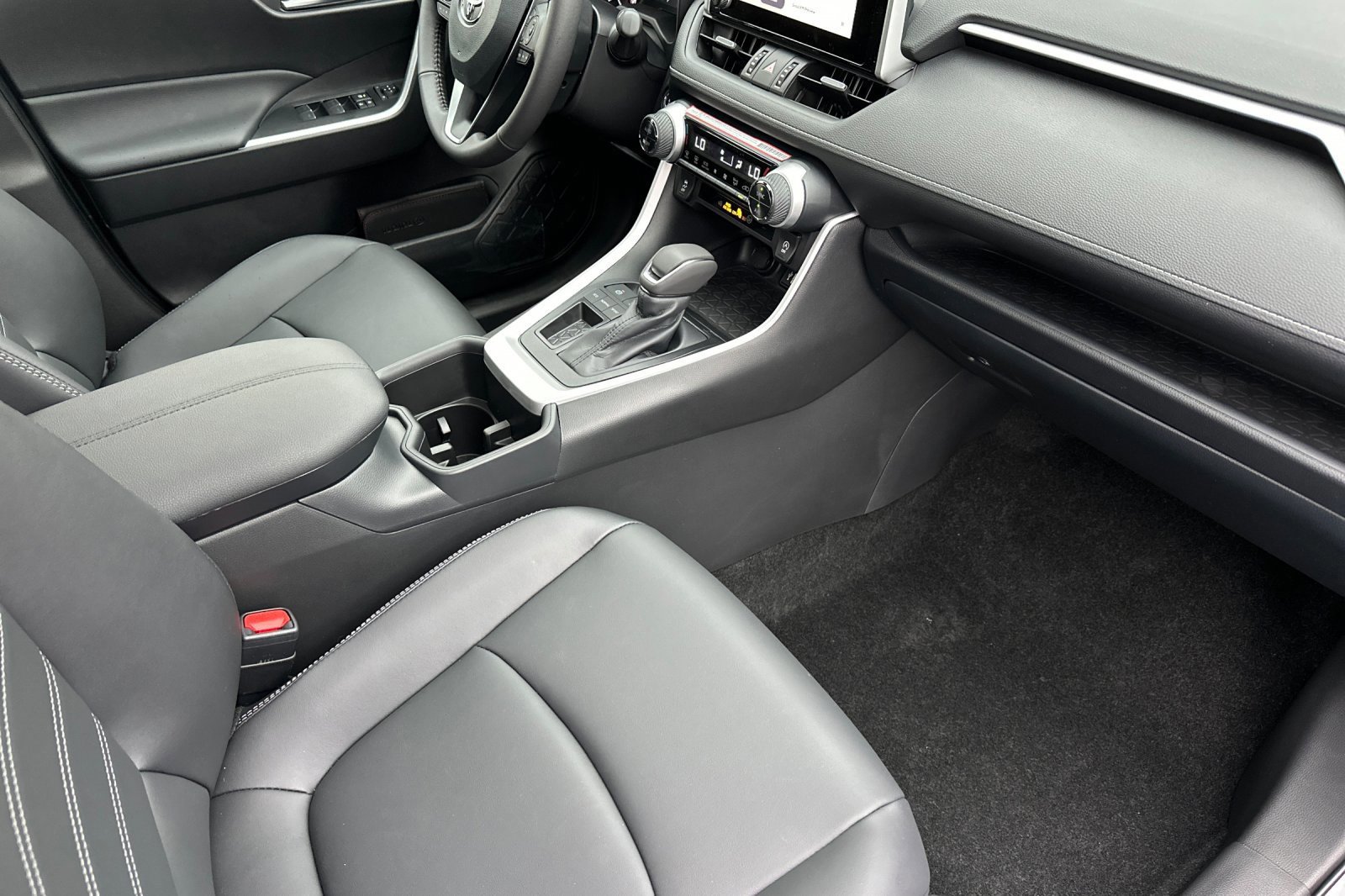 New 2025 Toyota RAV4 XLE Premium image 17