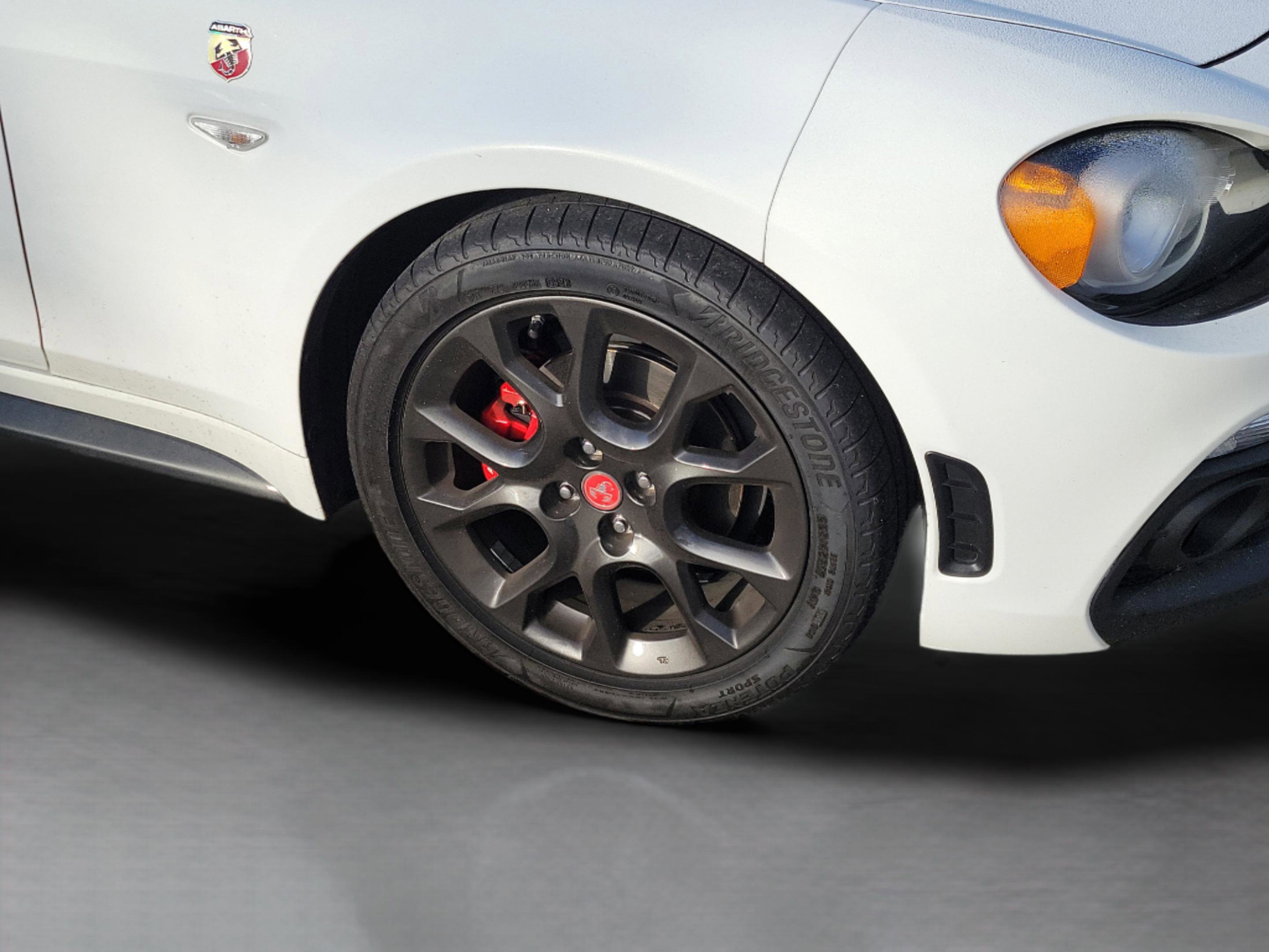Used 2017 FIAT 124 Spider Abarth image 26