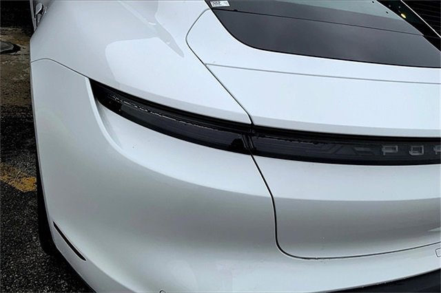 Used 2022 Porsche Taycan image 19