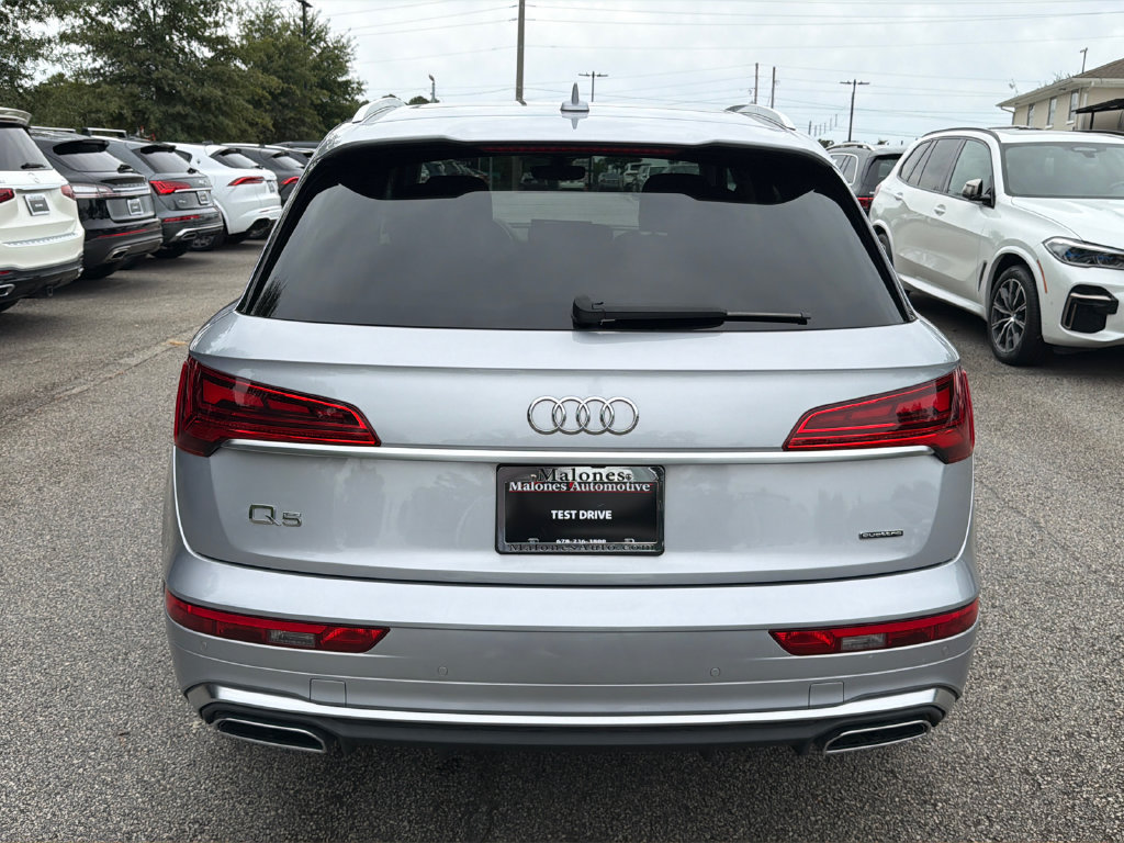 Used 2022 Audi Q5 2.0T Premium Plus w/ Premium Plus Package AWD/4WD image 6