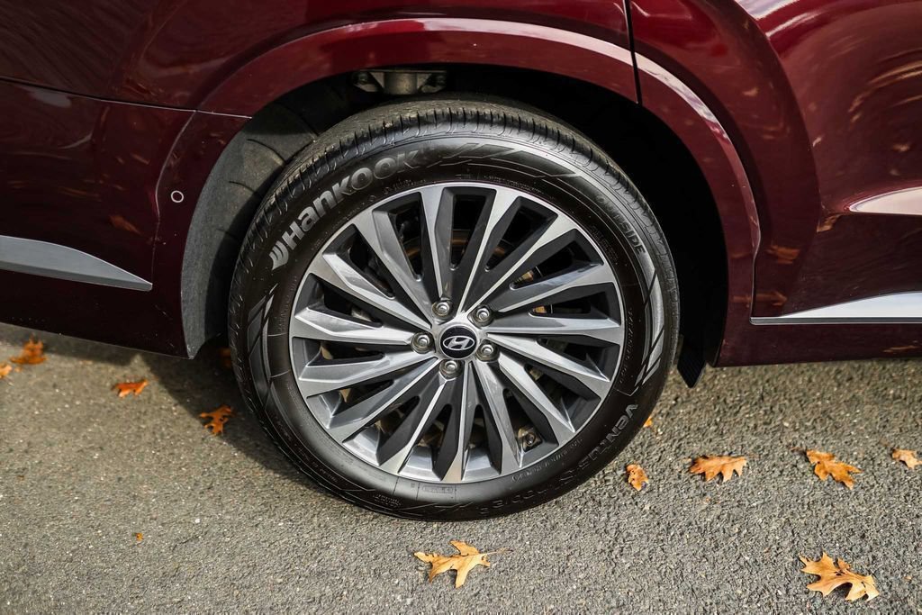 Used 2023 Hyundai Palisade Calligraphy image 5