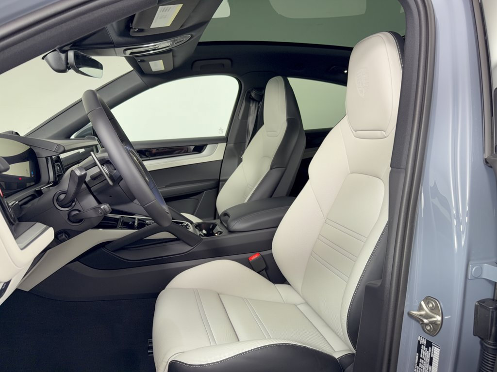 New 2026 Porsche Cayenne S AWD/4WD image 5
