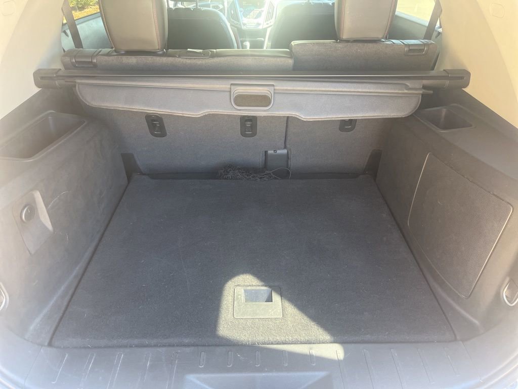 Used 2016 Chevrolet Equinox LTZ w/ Enhanced Convenience Package image 17