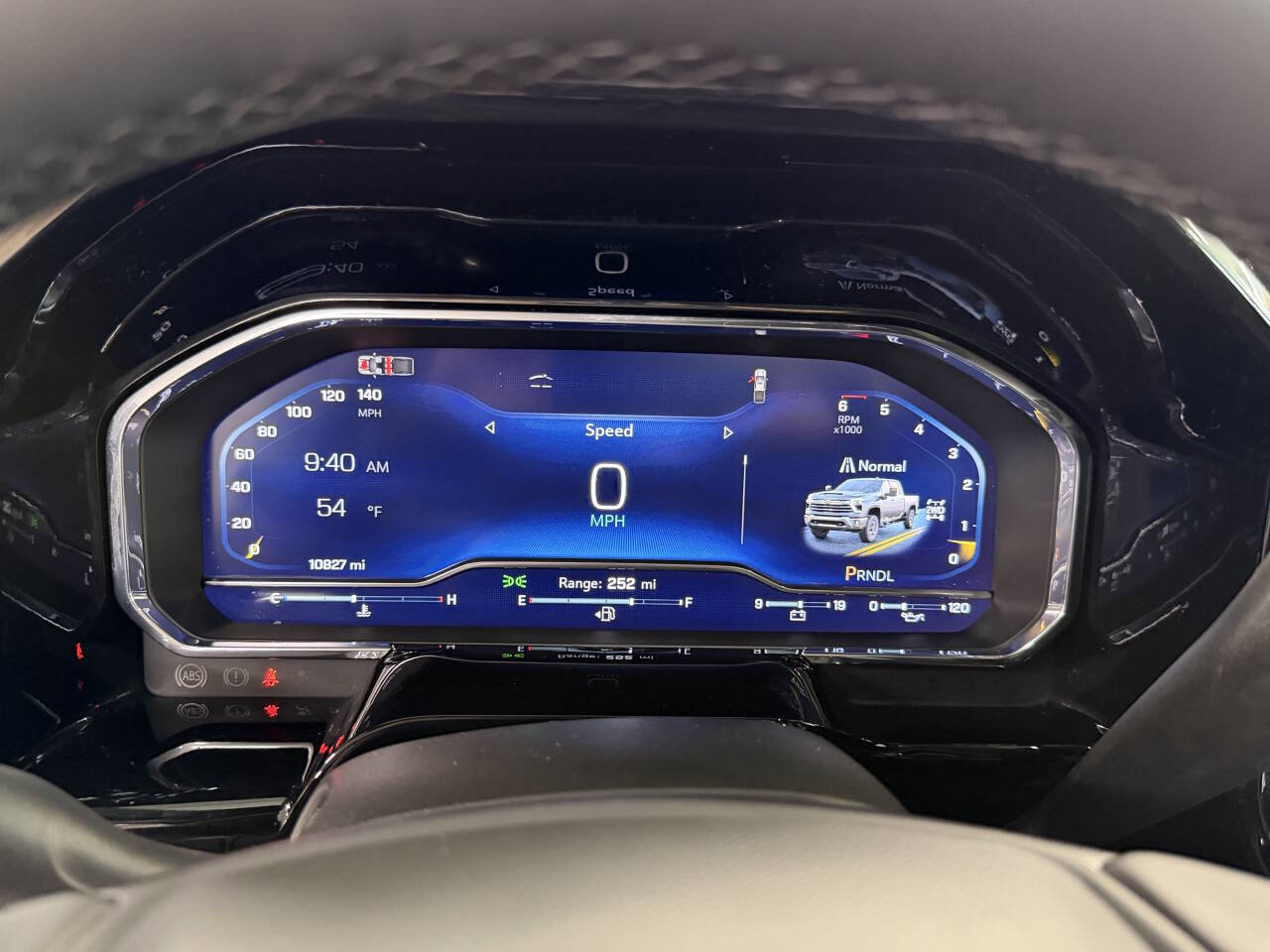 Used 2025 Chevrolet Silverado 2500 ZR2 w/ Technology Package image 28