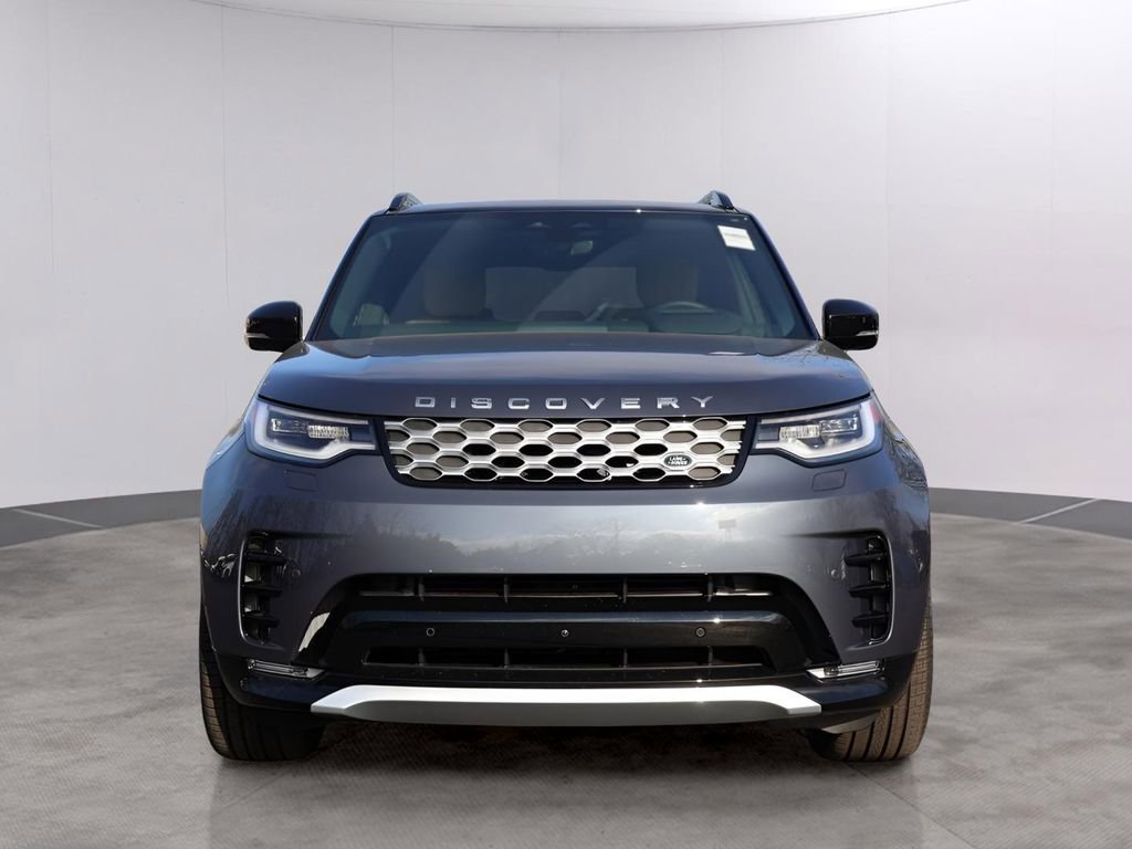 New 2026 Land Rover Discovery Limited Edition image 2