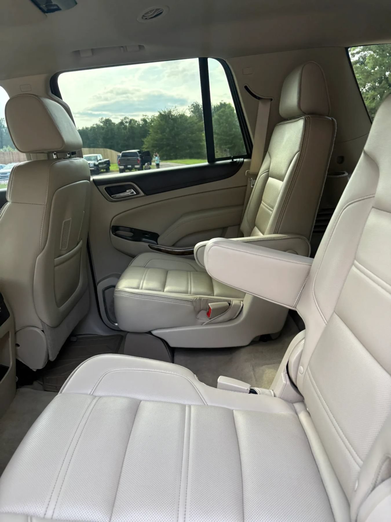 Used 2016 GMC Yukon Denali w/ Open Road Package AWD/4WD image 45