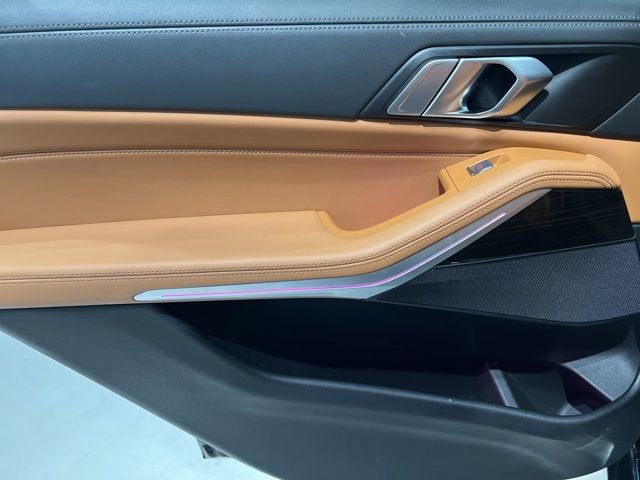 Used 2023 BMW X7 xDrive40i image 45