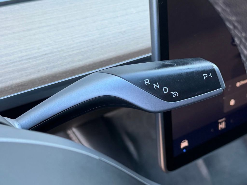 Used 2022 Tesla Model Y Performance image 41