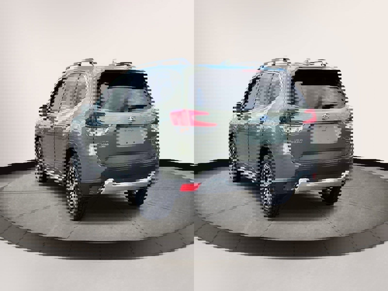 Used 2020 Subaru Forester Touring image 3