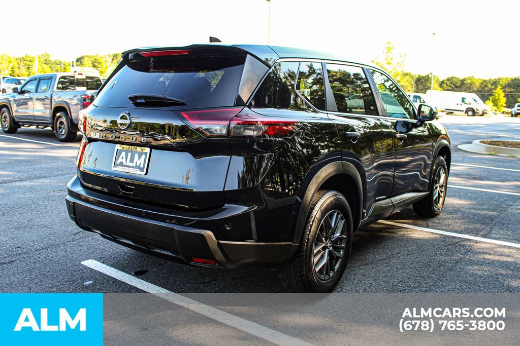 Used 2024 Nissan Rogue S FWD image 5