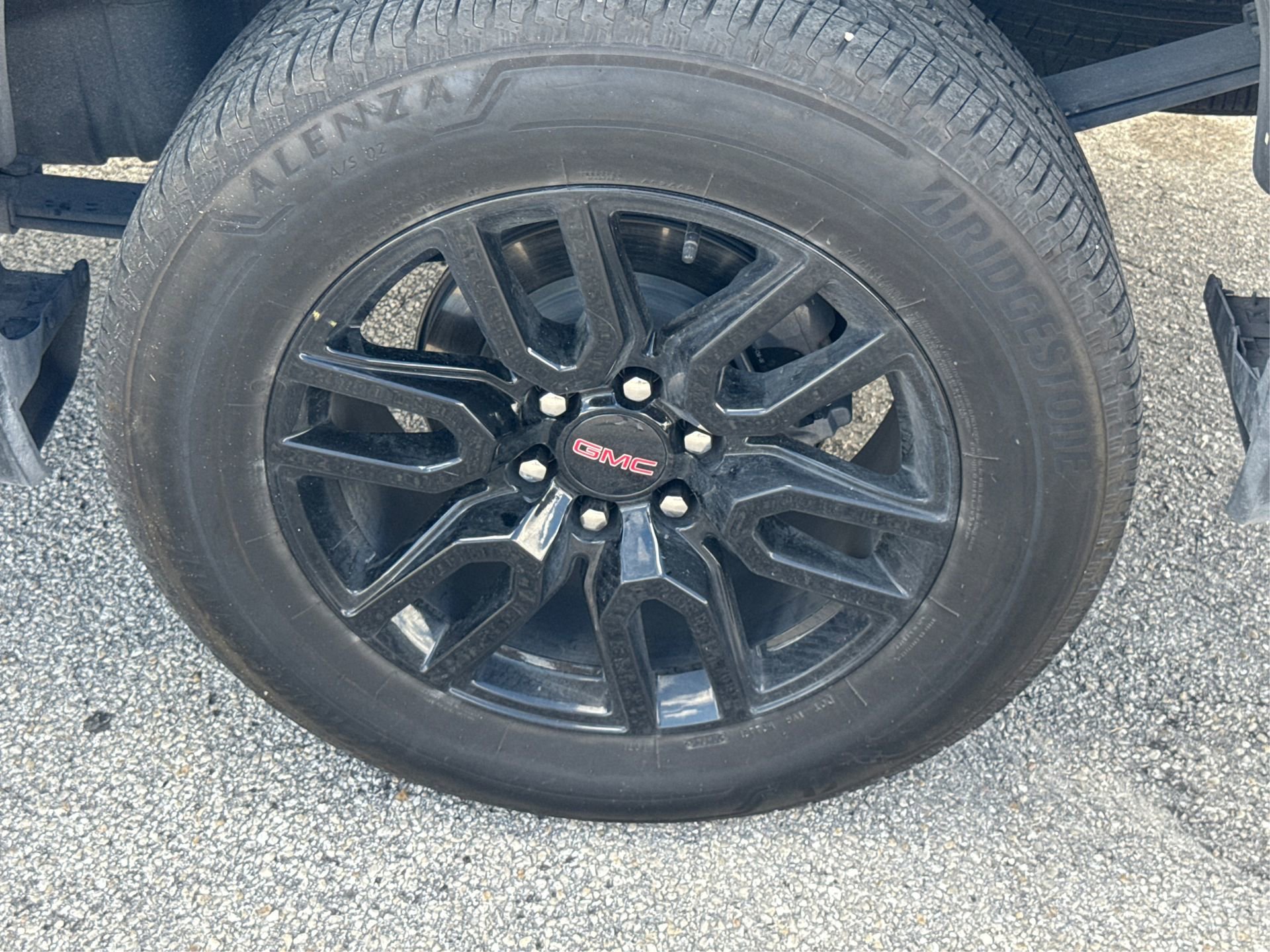 Used 2024 GMC Sierra 1500 Elevation image 15