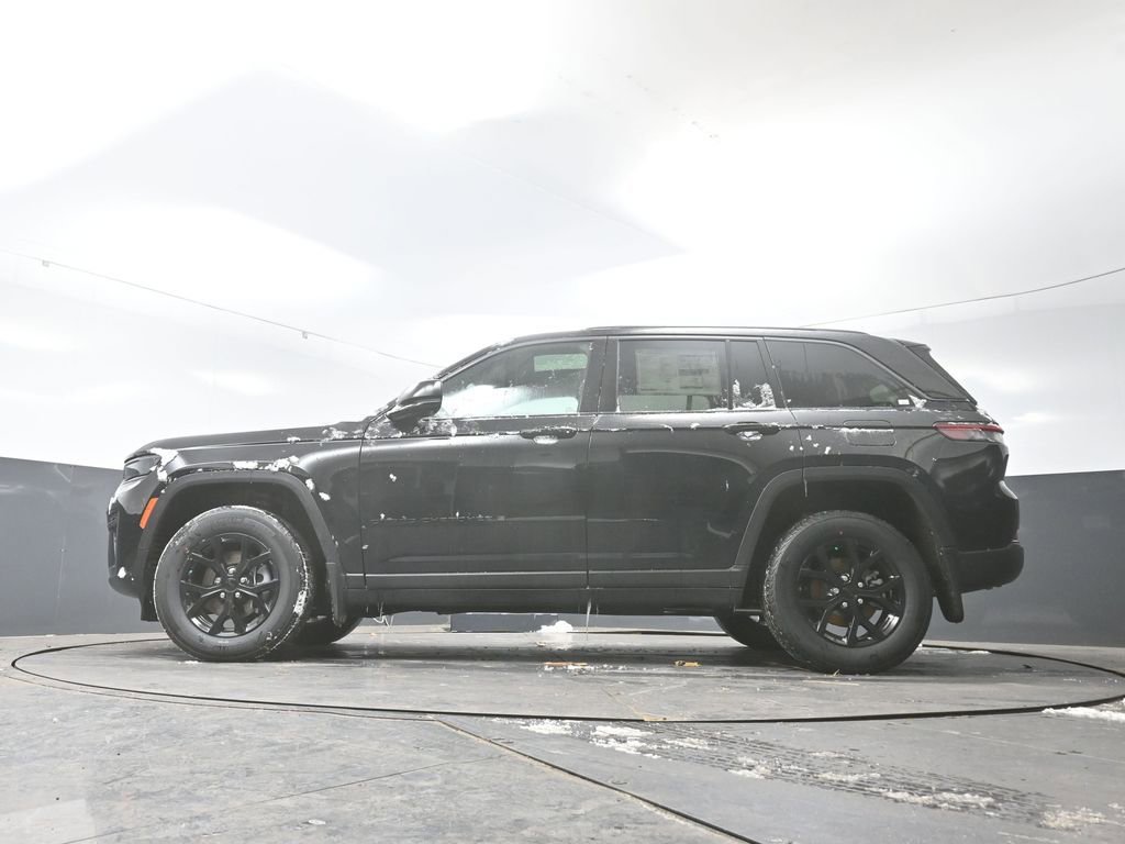 New 2026 Jeep Grand Cherokee Altitude image 42
