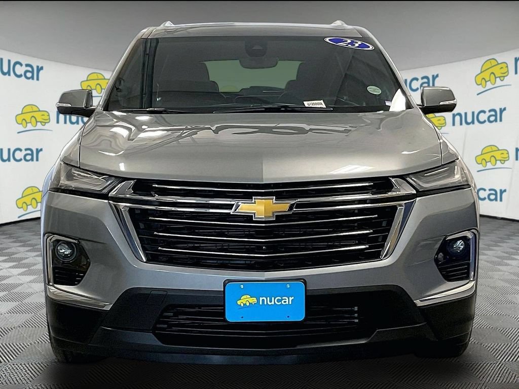 Used 2023 Chevrolet Traverse LT w/ Rear Camera Mirror Package AWD/4WD image 2