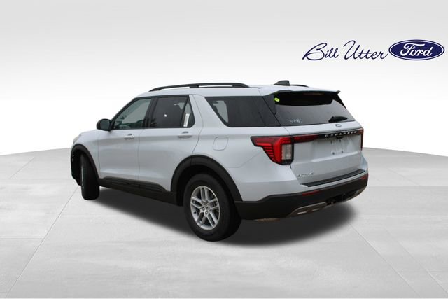 New 2026 Ford Explorer Active RWD image 4