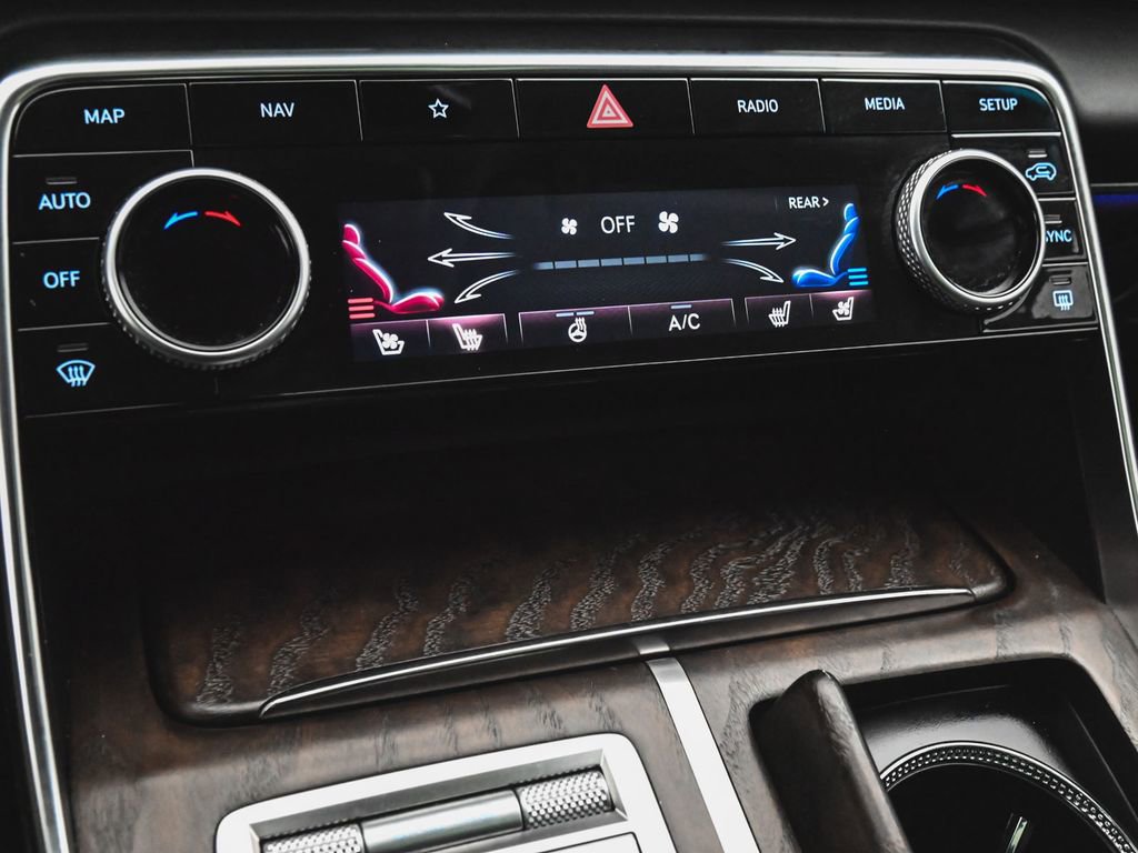 Used 2023 Genesis GV80 2.5T w/ Prestige Package AWD/4WD image 29