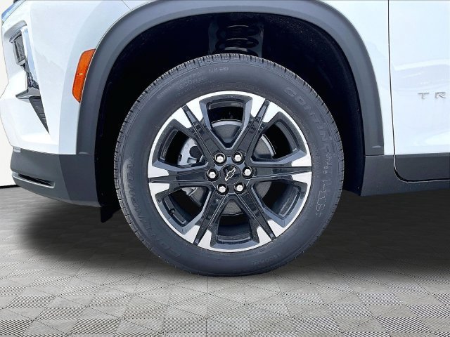 New 2027 Chevrolet Traverse LT w/ Sun and Wheel Package AWD/4WD image 7