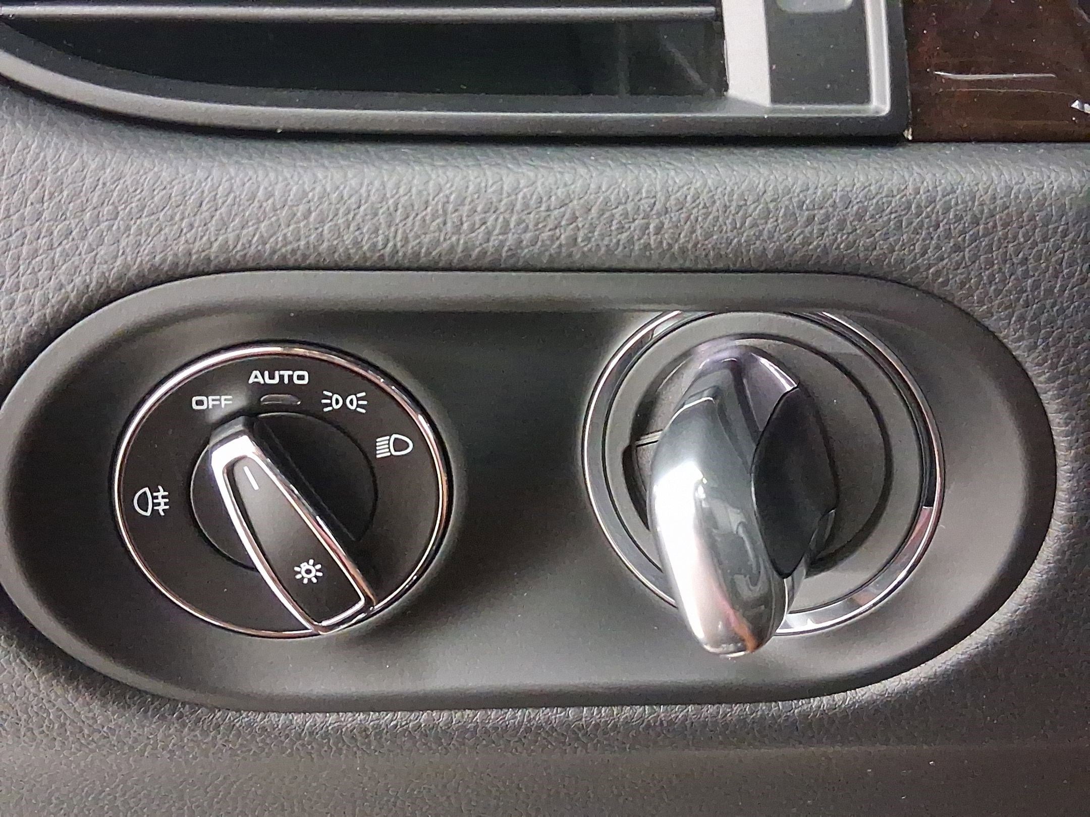 Used 2026 Porsche Macan image 18