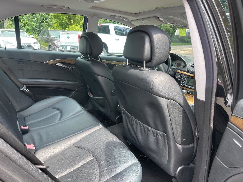 Used 2008 Mercedes-Benz E 350 Sedan image 37