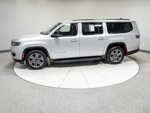 Used 2024 Jeep Wagoneer L Series II w/ Flexible Seating Group AWD/4WD image 34