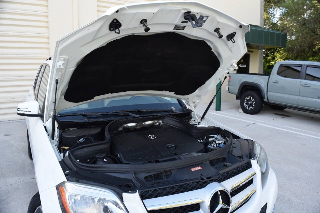 Used 2013 Mercedes-Benz GLK 250 BlueTEC 4MATIC image 89