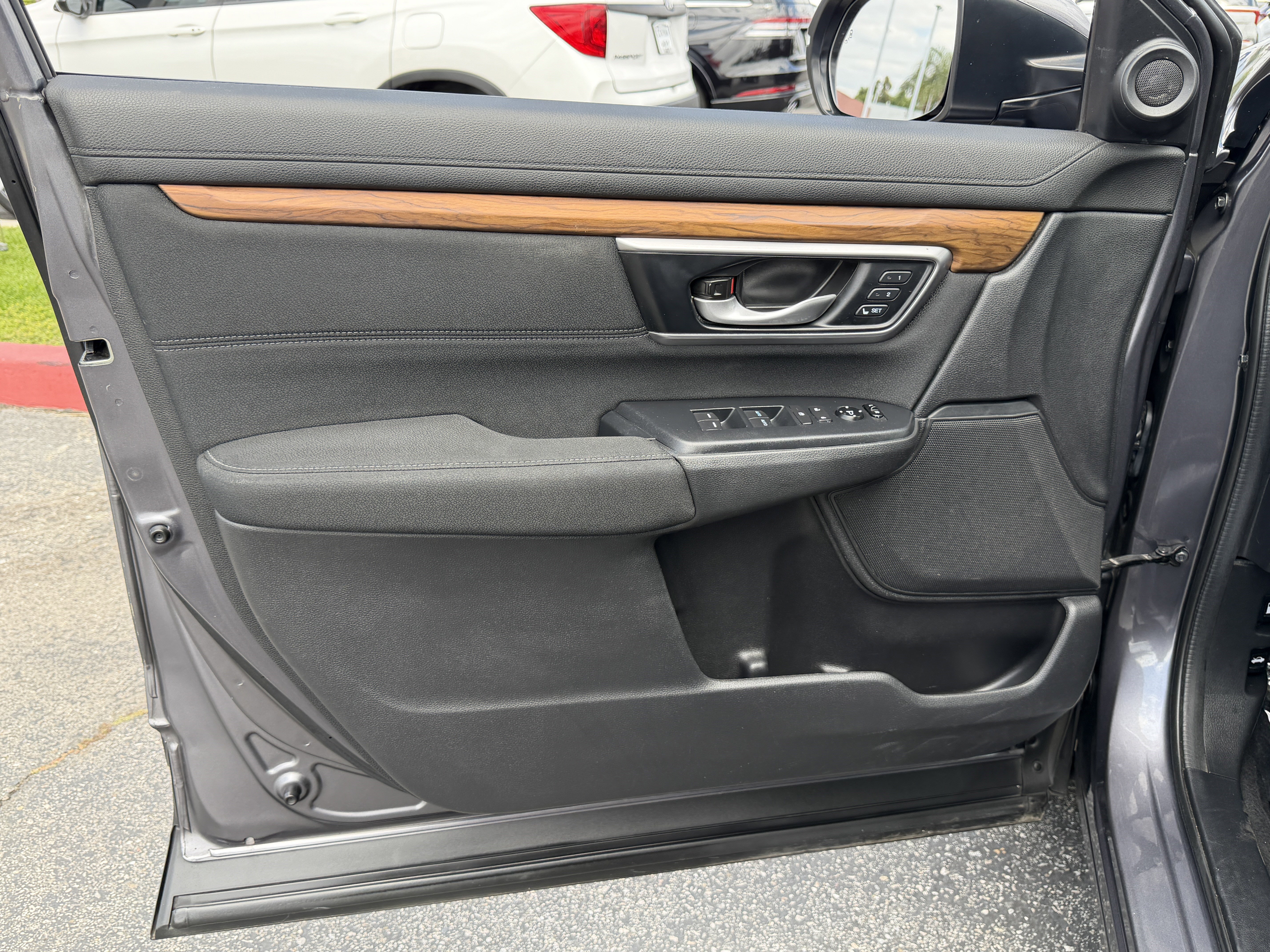 Used 2022 Honda CR-V EX image 13