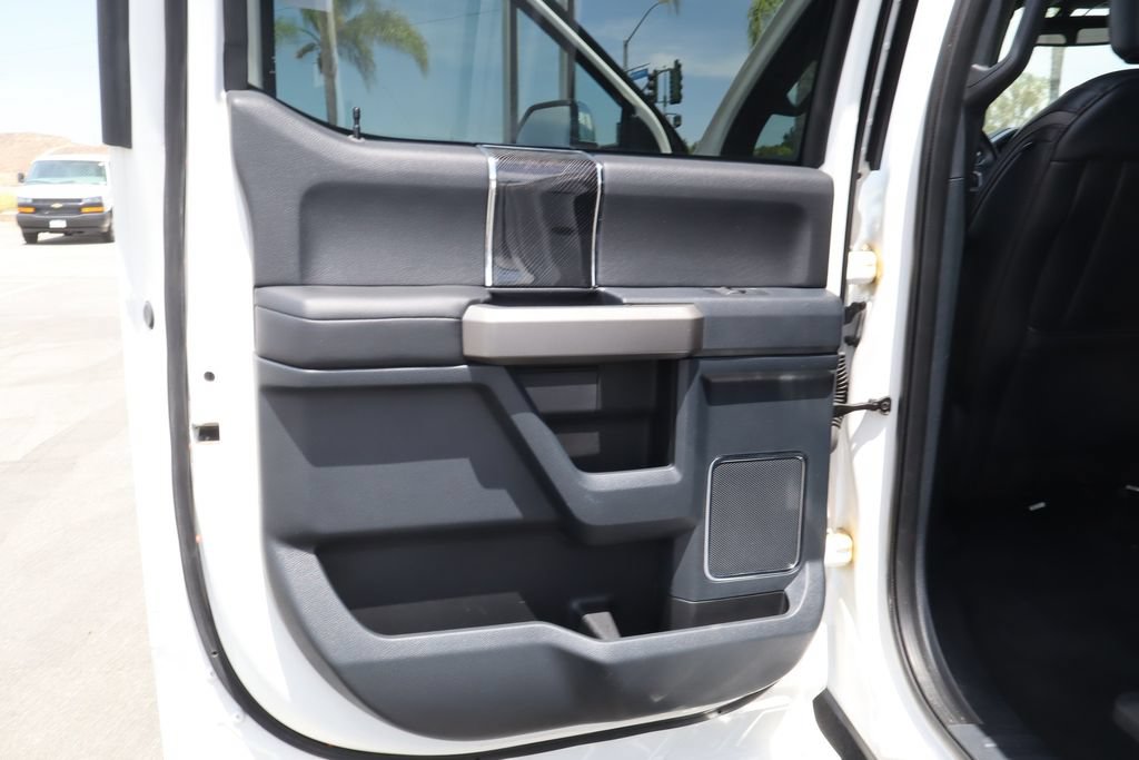 Used 2022 Ford F350 Platinum w/ Tremor Off-Road Package AWD/4WD image 33