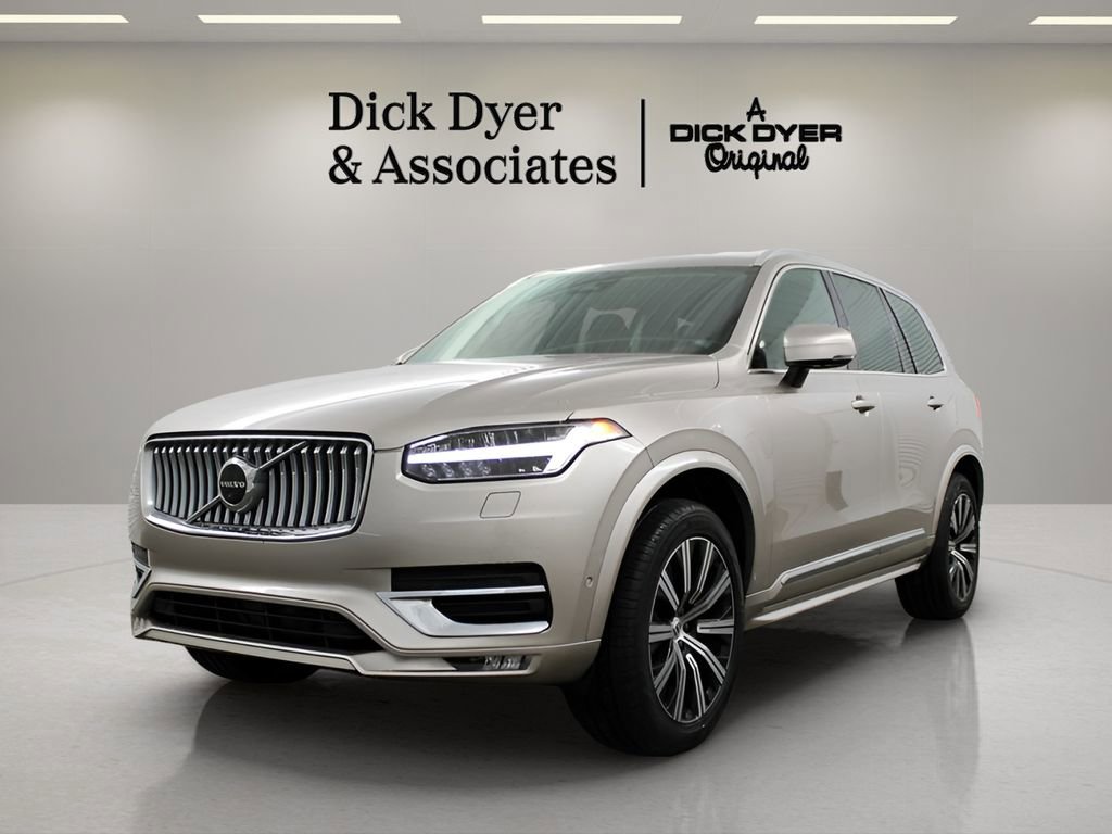 Used 2023 Volvo XC90 B5 Plus w/ Protection Package Premier image 6