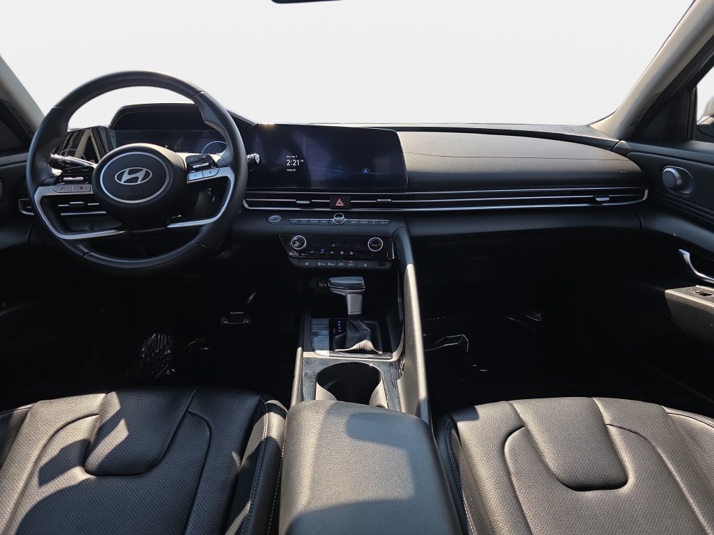 Used 2024 Hyundai Elantra Limited FWD image 9