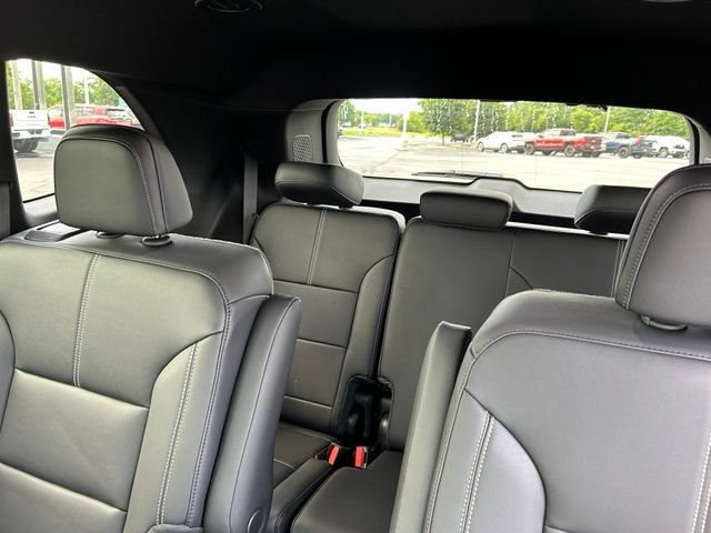 New 2026 GMC Acadia Elevation w/ Black Edition AWD/4WD image 13