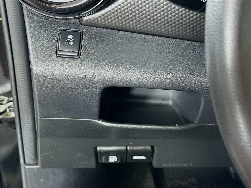 Used 2019 Nissan Kicks SV FWD image 15