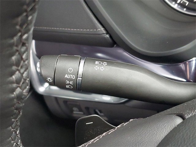 Certified 2022 Cadillac XT4 Luxury w/ Cold Weather Package image 17