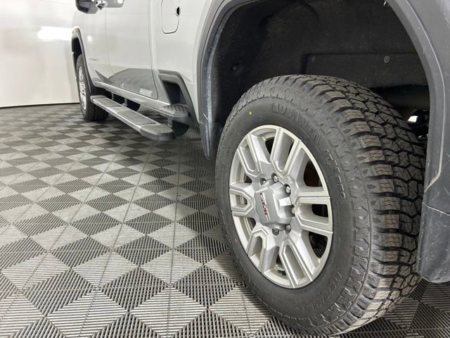 Used 2023 GMC Sierra 3500 SLT w/ Gooseneck/5TH Wheel Package AWD/4WD image 8
