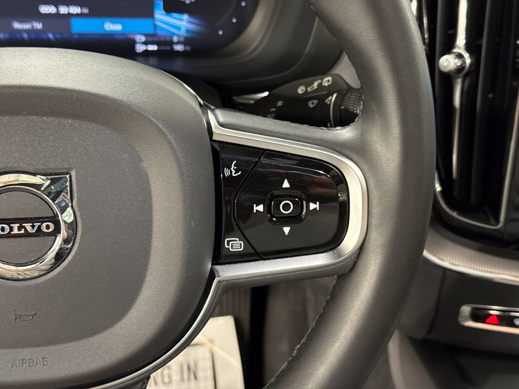 Certified 2023 Volvo XC60 T8 Polestar AWD/4WD image 13