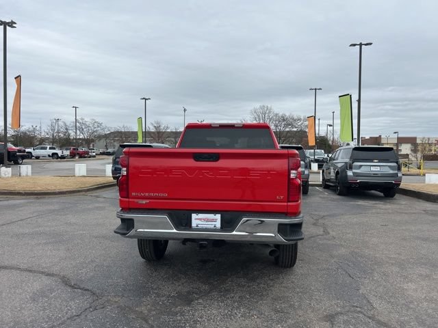 Used 2024 Chevrolet Silverado 2500 LT AWD/4WD image 4