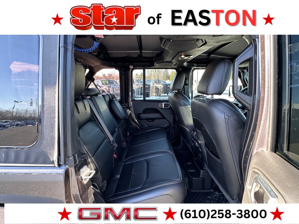 Used 2022 Jeep Wrangler Unlimited Sahara w/ Cold Weather Group image 13