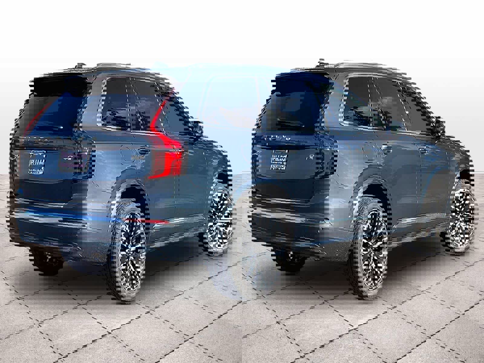 New 2026 Volvo XC90 T8 Plus w/ Protection Package Premier image 4