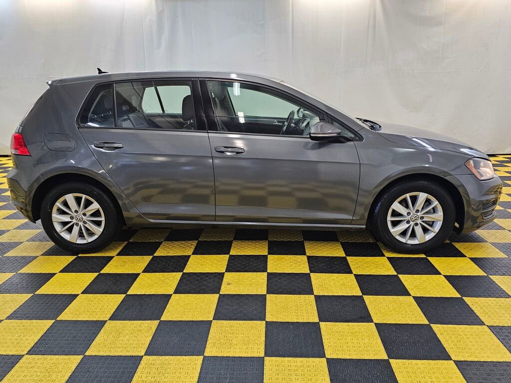 Used 2015 Volkswagen Golf SE FWD image 2